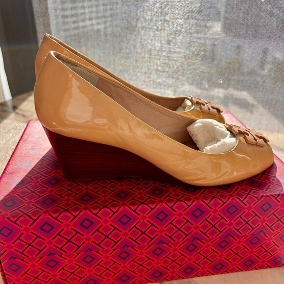Tory Burch Peep-Toe Patent wedge - Nude/Blush - Picture 3 of 4